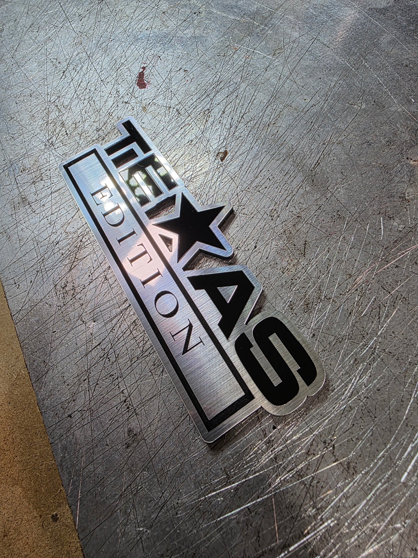 Texas Edition Car Emblem Badge – Custom Star Color | UV-Resistant Acrylic | 5″, 6″, 7″ | 3M VHB Adhesive | Lifetime Warranty