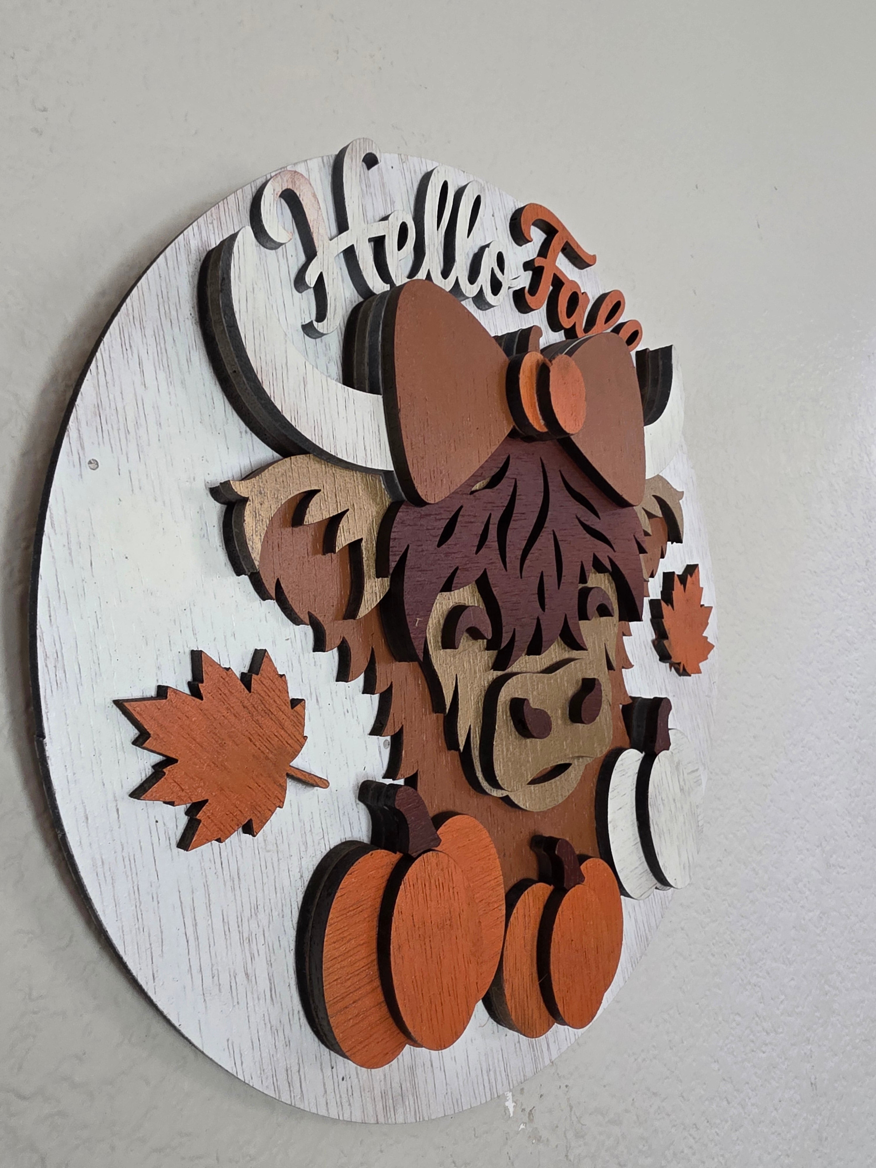 Hello Fall Highland Cow Round Wood Sign – Farmhouse Décor