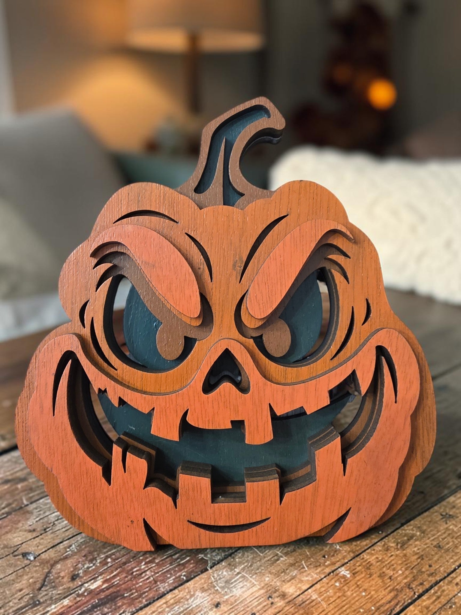 Set of 5 Wooden Jack-O'-Lantern Pumpkins – Hand-Painted & Layered Halloween Decor