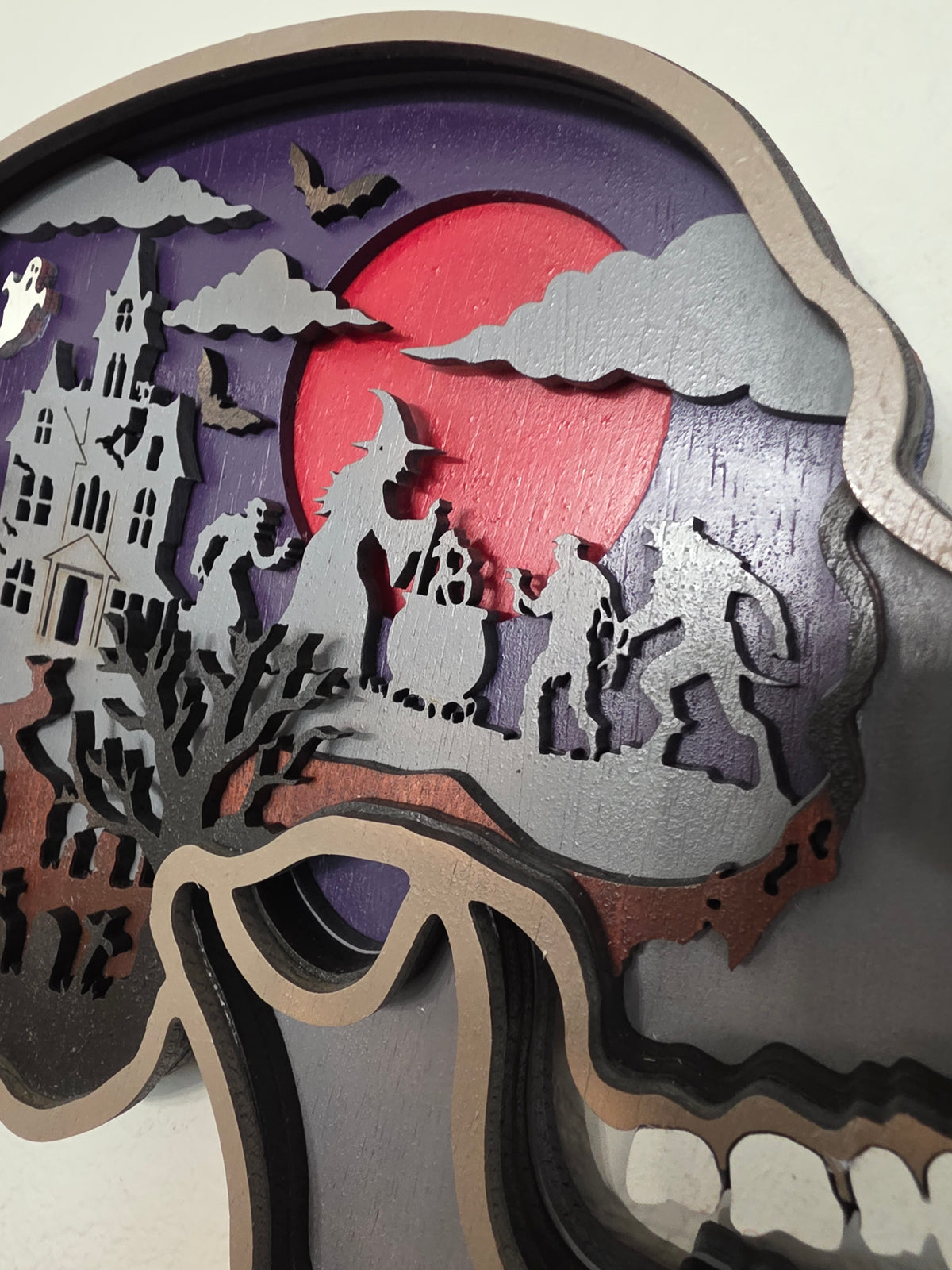 Layered Wooden Skull Halloween Wall Art – Haunted House Gothic Decor